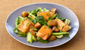 Aを加えて1分絡め合わせたら、器に盛り付けて仕上げに刻みねぎを散らす。